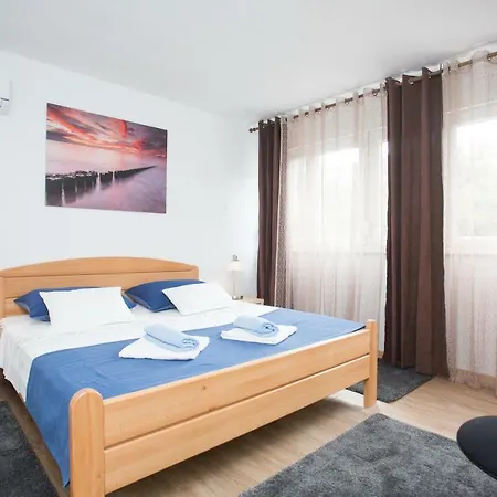 Vendégház Maras 3*